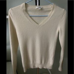 Uniqlo Cashmere Sweater
